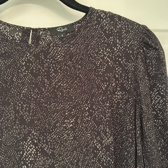 Rails Roslyn Slate Python Women’s Long Sleeve Blouse - Picture 4 of 15